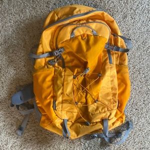 Mountain hardware back pack